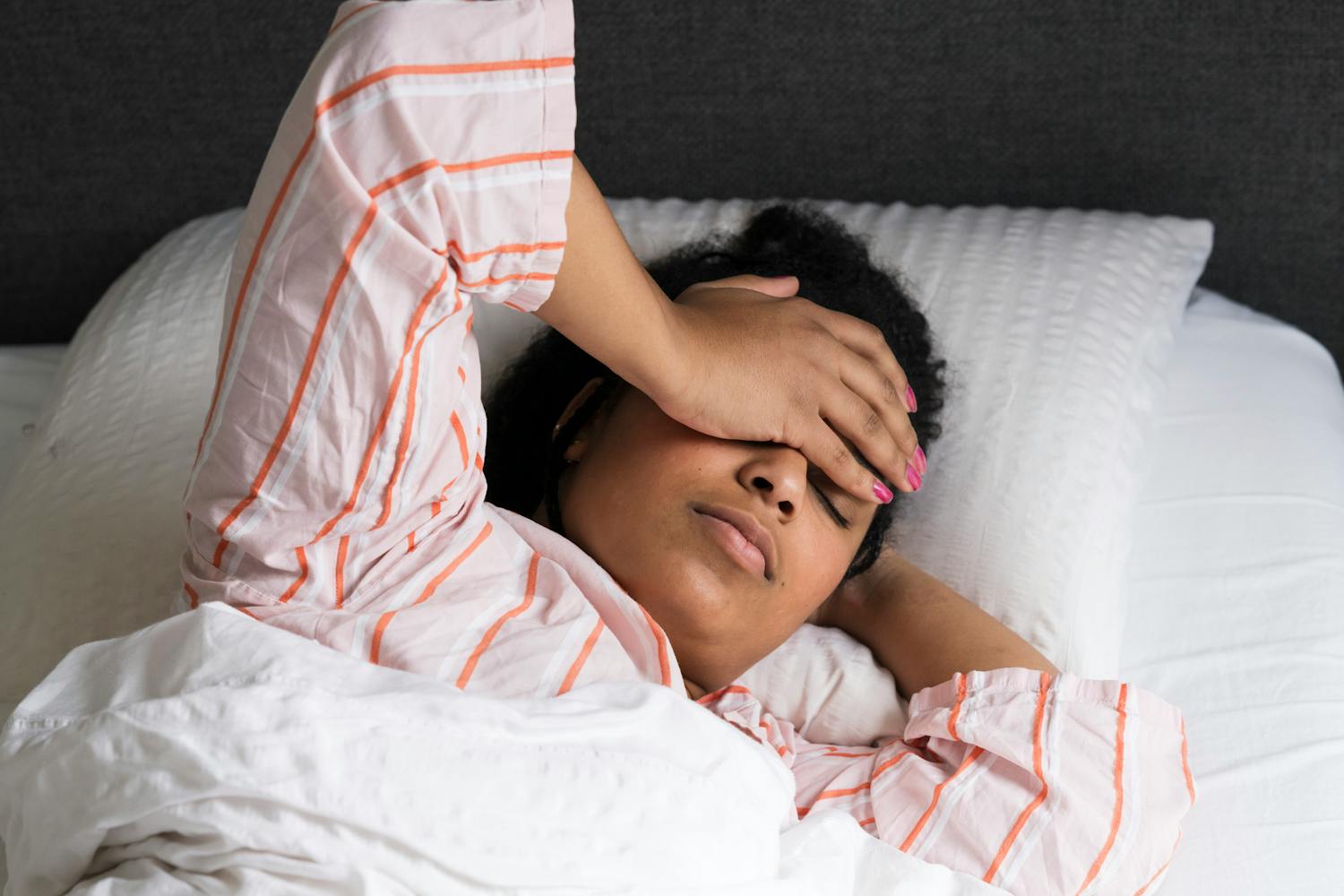 Comment le cycle menstruel influence la qualité du sommeil ?