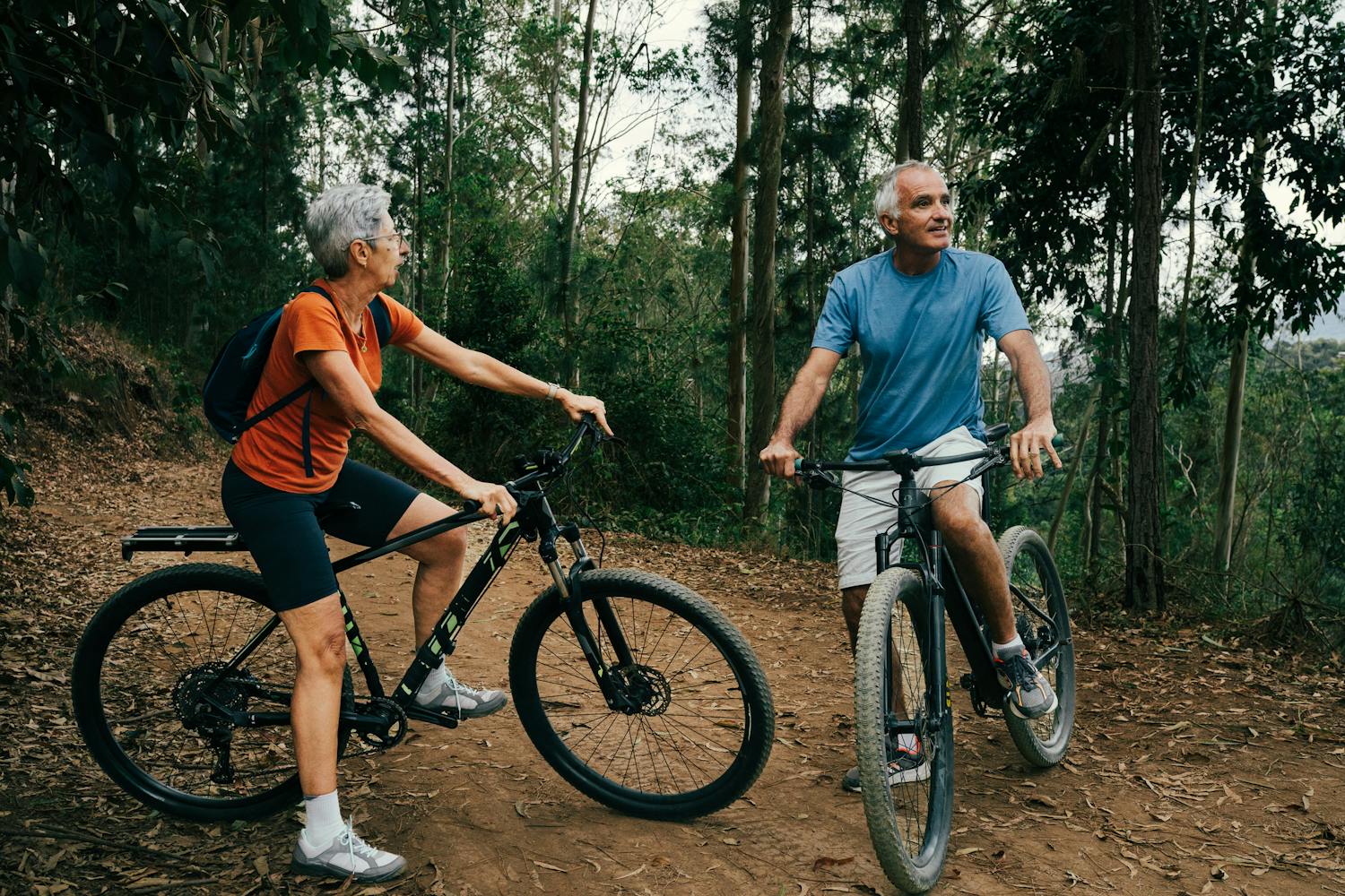 Le vélo est-il bon pour l'arthrose du genou, notamment chez les seniors ?